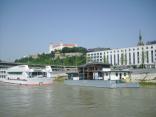 Bratislava z lode