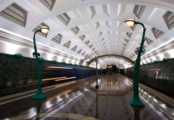 12 najkrajších staníc metra na svete!