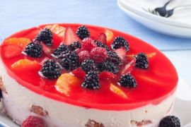 Jogurtová torta s ovocím (1/1)