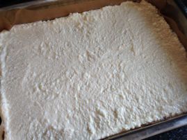 Tvarohový brownies s černicami (krok 4/8)