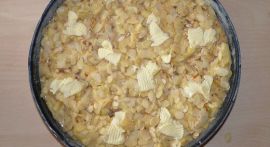 Zdravý jablkový koláč s müsli (krok 4/4)
