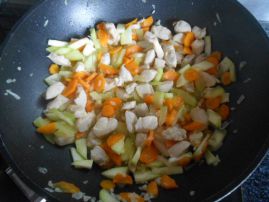 Wraps s kuracim mäsom a zeleninou (krok 3/7)