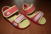 Predam sandalky - adidas,