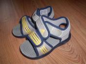 Sandálky nike č. 23