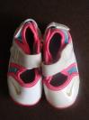 Sandalky nike