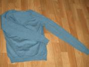Modrý broadway sveter