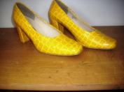 Dámske žlté topánky