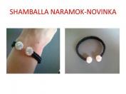 Krasny elegantny naramok
