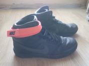 Tenisky nike s páskami