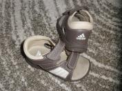 Sandale