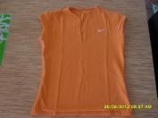 Oranžove tričko - nike, m
