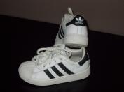 Tenisky Adidas velk. 28