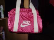 Kabelka nike