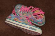 Skechers
