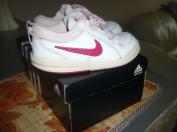 Nike tenisky