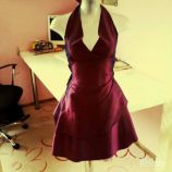 Vínovočervené šaty