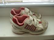 Botasky adidas 28