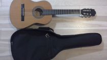 Gitara marris a puzdro
