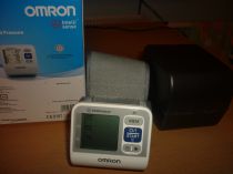 Tlakomer omron