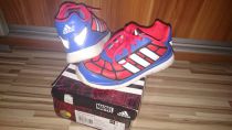 Adidas spiderman botasky