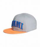 H&m šiltovka v.146