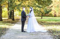 Svadobné šaty s doplnkami