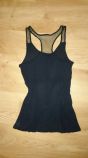 Cierny elasticky top