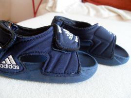 Adidas sandálky (2/4)