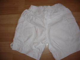 Biele nohavky (1/2)