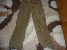 Khaki nohavice (1/3)