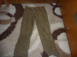 Khaki nohavice (2/3)