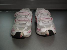 Adidas botasky uk 11 (2/7)