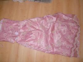 Spolocenske saty (2/4)