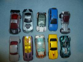5 kus=6€,hot wheels autá (4/7)