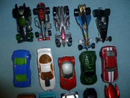 5 kus=6€,hot wheels autá (7/7)