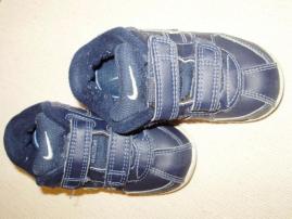 Tenisky Nike (2/3)