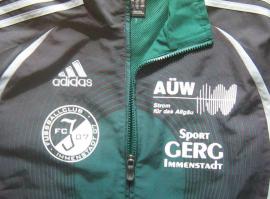 Adidas (2/4)