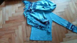 North face sveter + šál (3/3)