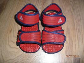 Adidas sandálky (1/3)