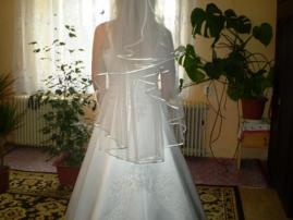 Svadobné šaty