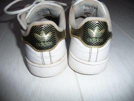 Tenisky adidas (3/4)