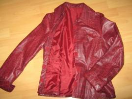 Bordovo-červená bunda 38 (1/2)