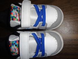 Nike tenisky v.23.5 (2/2)