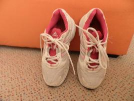 Adidas tenisky (1/4)