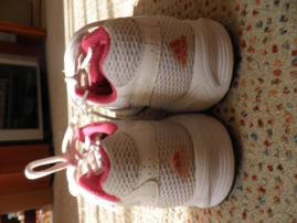 Adidas tenisky (4/4)