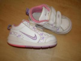 Pekné tenisky Nike (2/4)