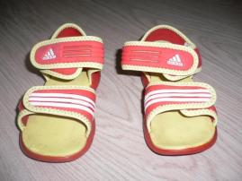Sandálky Adidas (2/2)