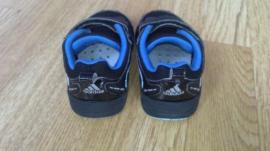 Adidas tenisky (2/3)
