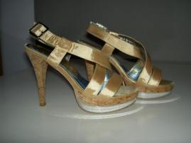 Zlava stylove sandalky (1/4)
