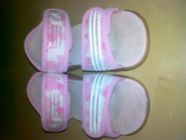 Sandaslky adidas 23 (1/1)